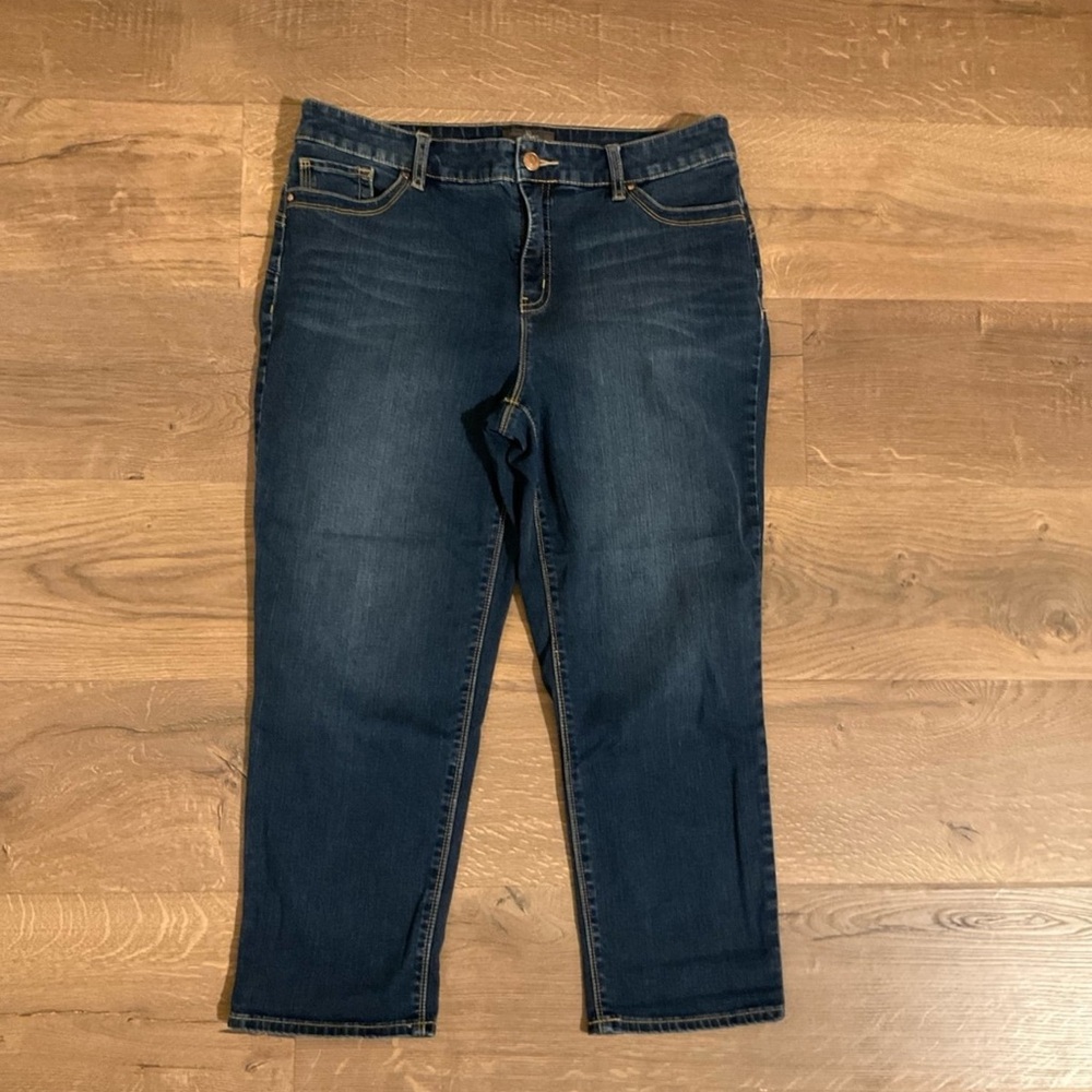 Chico's Dark Blue Cropped Ankle Jeans